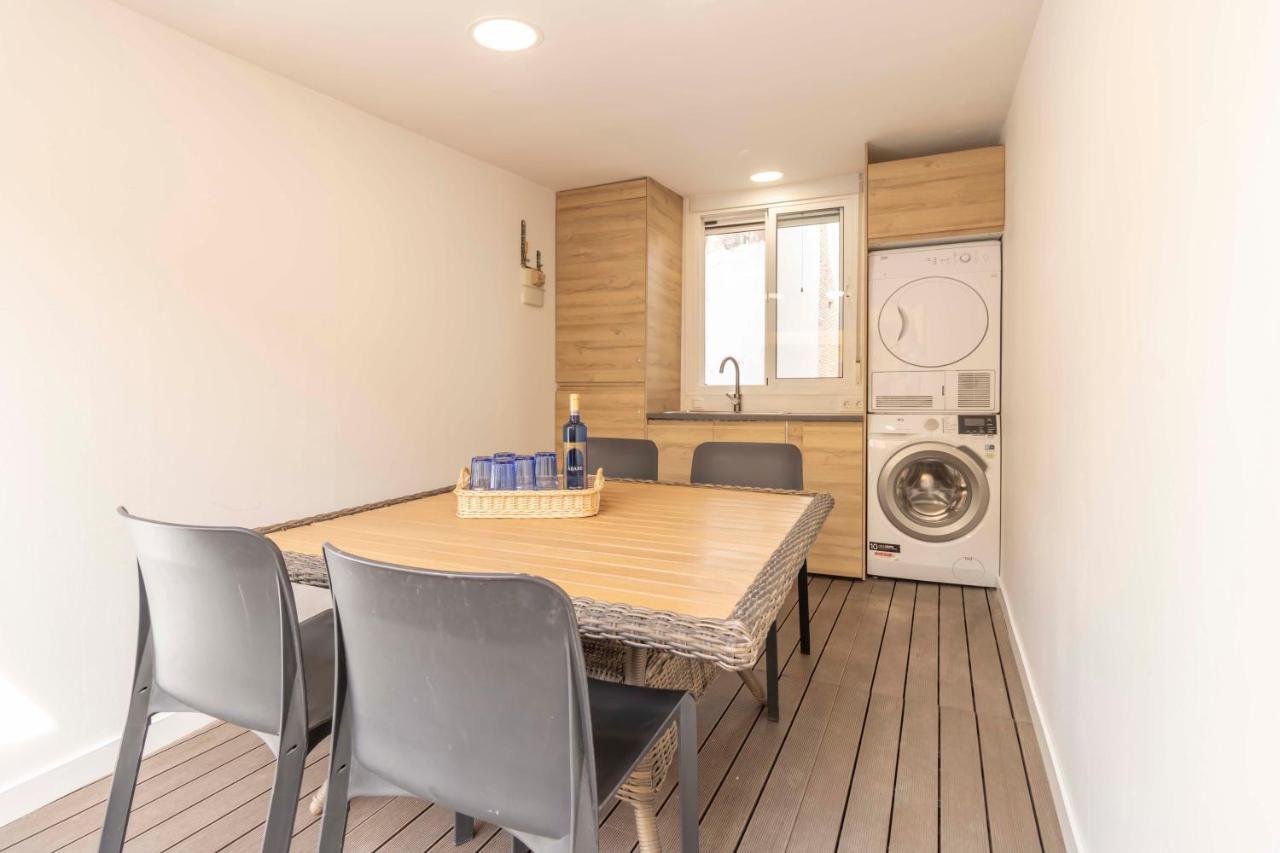 House -Rooftop&Jacuzzi -StayinСевилья Экстерьер фото